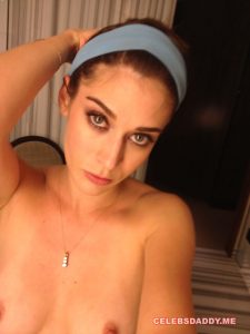 lizzy caplan nude leaked photos 009