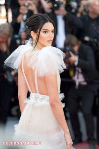 kendall jenner boobs show at cannes 010