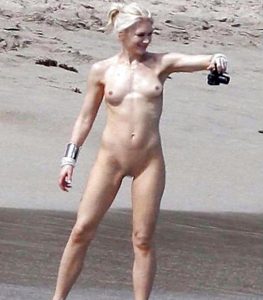 gwen stefani nude beach candids showing everything 001