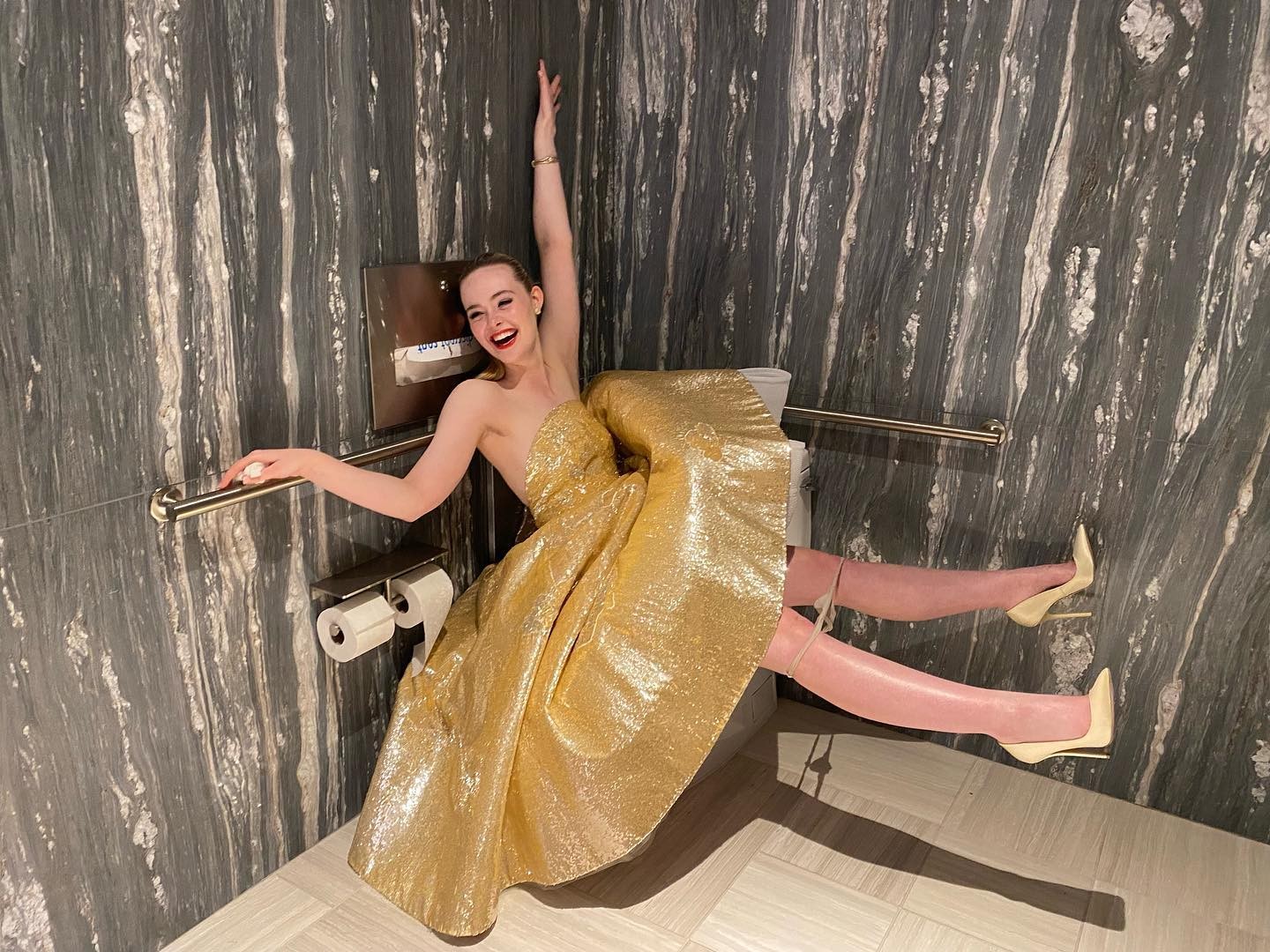 Elle Fanning Hot In Toilet