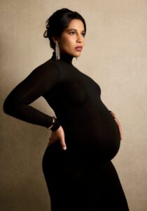 "Alana Monteiro Showcases Her Stunning Baby Bump in a Bold and Daring Photoshoot!" 3