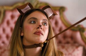 "Cassie's Daring Puppy Costume Showcases Sydney Sweeney's Curves in Euphoria" 9