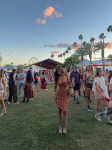 "Ella Cervetto Stuns in Revealing Bikini and Figure-Hugging Jeans at Coachella" 10