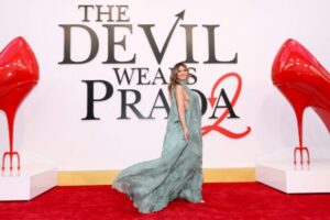 "Heidi Klum Dazzles at Devil Wears Prada 2 Premiere with Stunning Side-Boob Look" 5