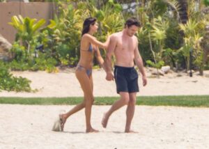 "Kaia Gerber Stuns in a Daring Blue Bikini in Cabo: A Look That Turns Heads" 15