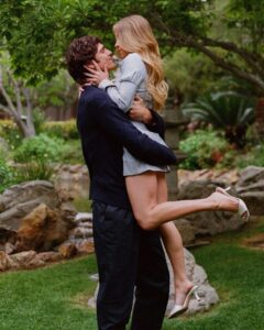"Sydney Sweeney Dazzles in Figure-Hugging Wedding Dress, Showcasing Stunning Cleavage in Euphoria" 6
