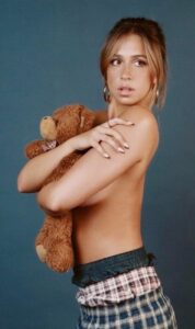 "Tate McRae's Bold Teddy Bear Look: NSFW Nipslip Sparks Buzz" 12