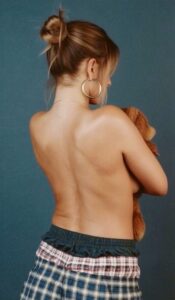 "Tate McRae's Bold Teddy Bear Look: NSFW Nipslip Sparks Buzz" 13