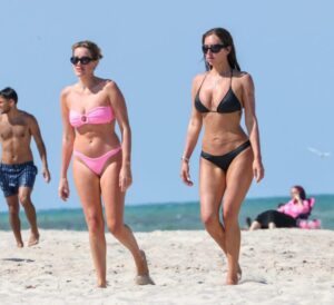 "Anastasia Karanikolaou Stuns in a Dazzling Bikini on Miami Beach" 8
