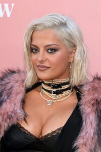 "Bebe Rexha Dazzles in Bold Red Carpet Look, Flaunting Her Curvy Figure and Stunning Assets" 16