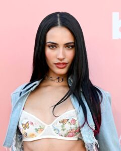 "Kylie Cantrall Turns Heads in Figure-Hugging Denim and Lace at Billboard Event" 7