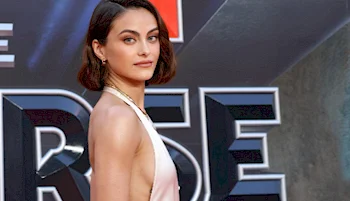 Emma Mackey Dazzles with Braless Look and Stunning Cleavage at Cannes Film Festival 2023!