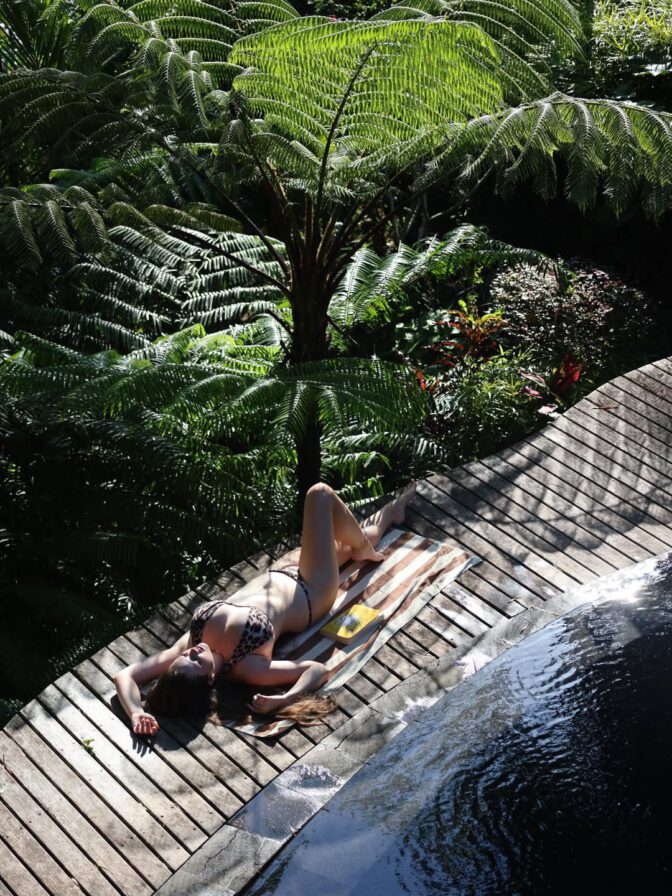Hot Damn! Isabella Ardley Strips Down To A Skimpy Animal Print Bikini By The Pool