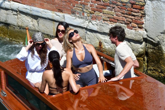 Brooks Nader Sizzles in Sultry Polka Dot Bikini, Putting Her Voluptuous Boobs and Curvy Ass on Full Display in Venice