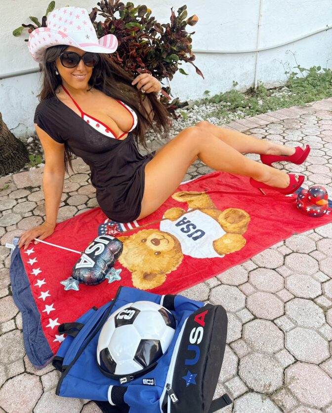 Claudia Romani Sizzles in Jaw-Dropping 4th of July Bikini Photos, Showing Off Her Voluptuous Boobs and Sexy Curves That Are Guaranteed to Ignite the Summer
