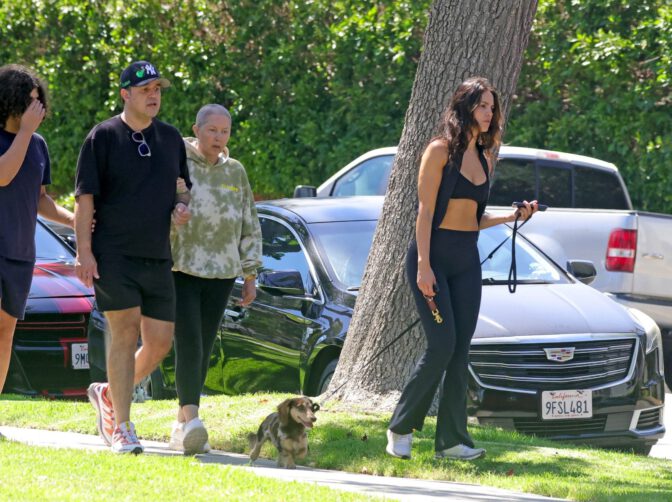 Eiza Gonzalez Sizzles in Skintight Leggings Exposing Her Voluptuous Boobs and Sculpted Booty in a Daringly Sexy Display